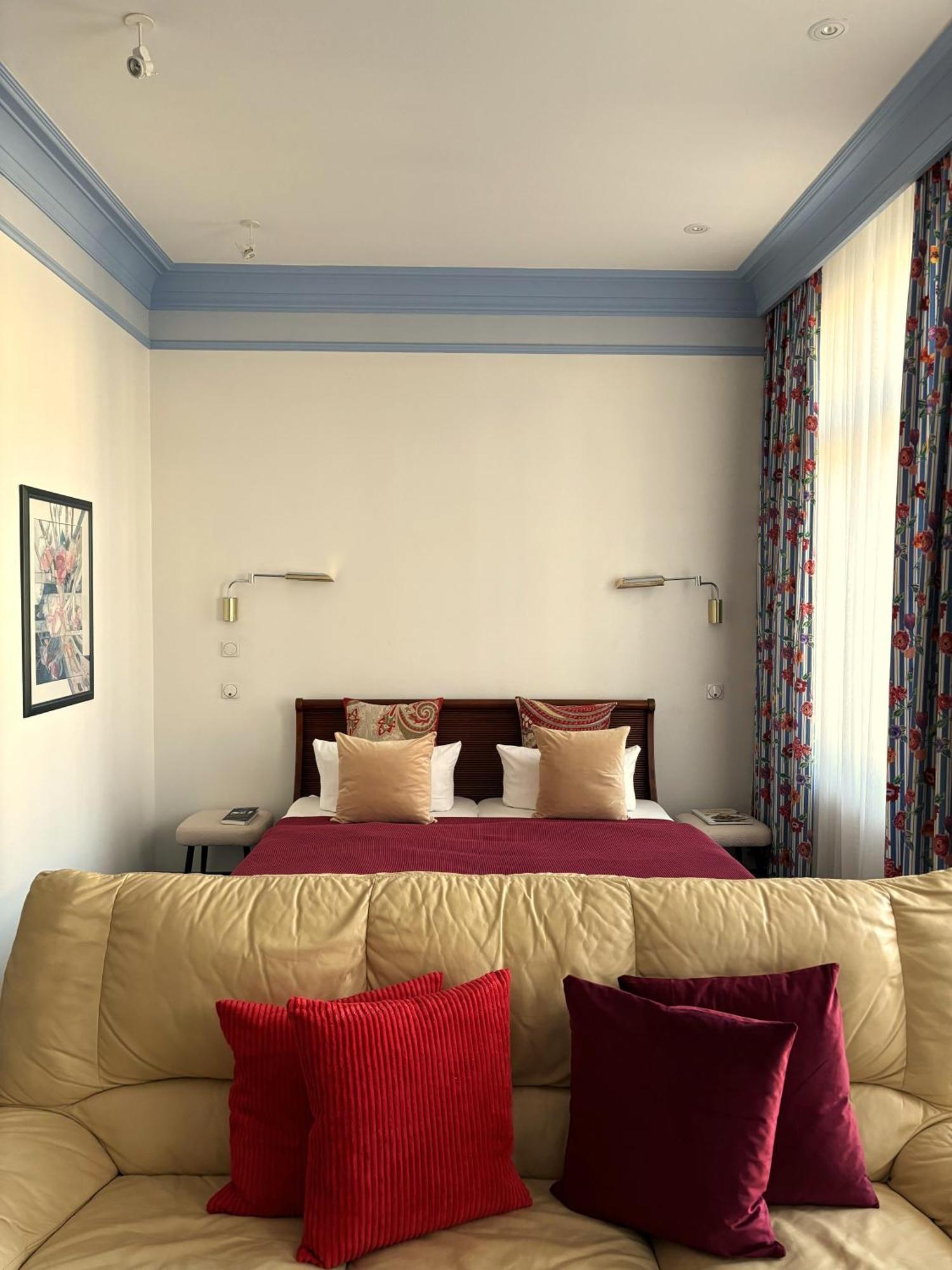 Junior Suite Balcony,1645651642:JPEG